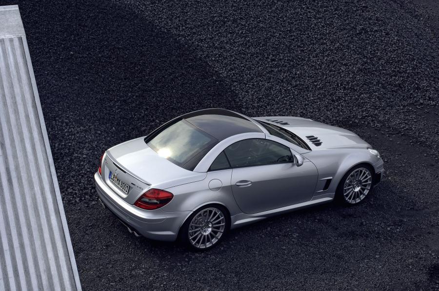  Mercedes-Benz SLK55 AMG 2005 года  (фото 2 из 96)